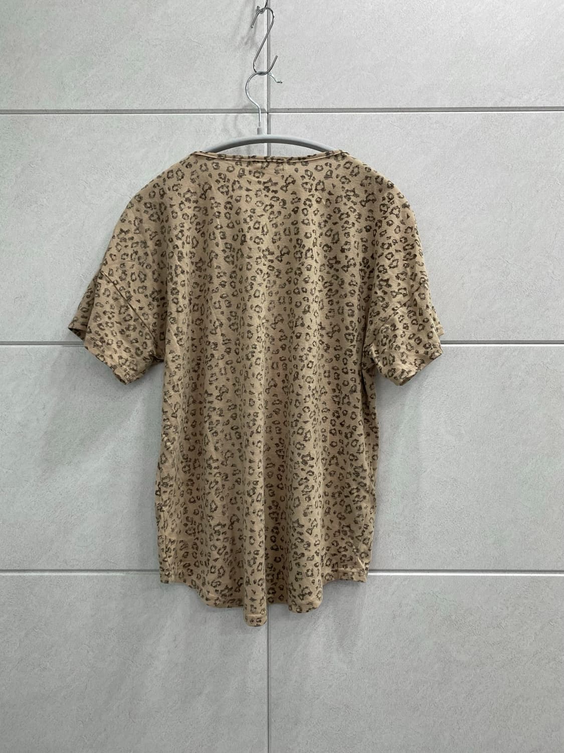 Leopard Print 1/2 Tee 상품이미지5
