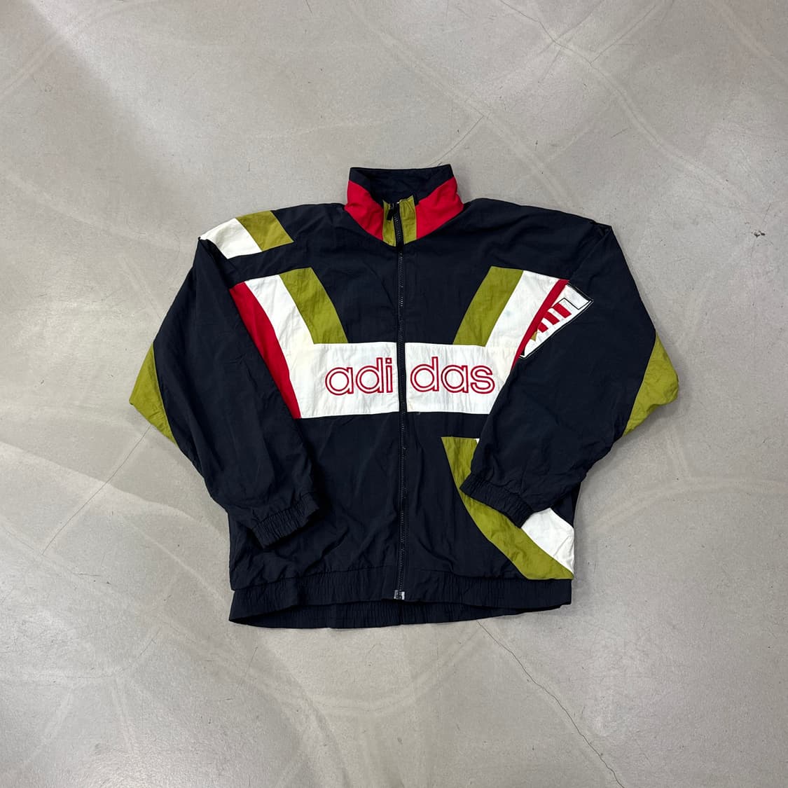 아디다스 80S 빅로고 나일론 바람막이 상품이미지1