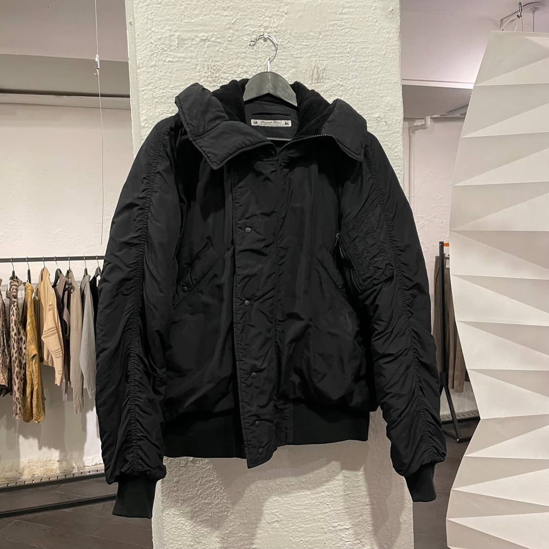 사스콰치패브릭스 18aw N2B 봄버 자켓 상품이미지1