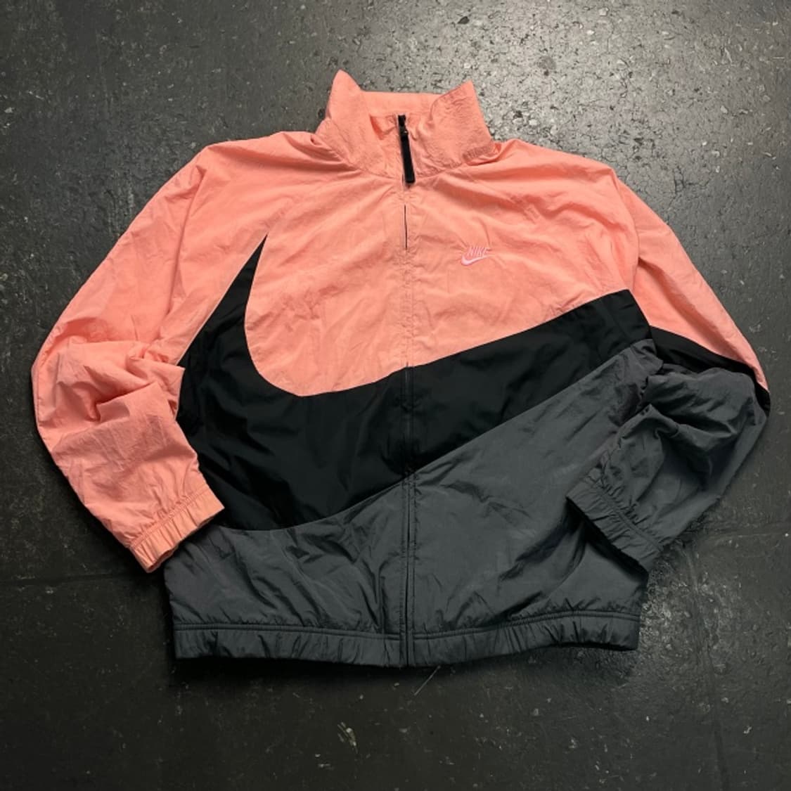 100 나이키 빅스우시 바람막이  상품이미지1