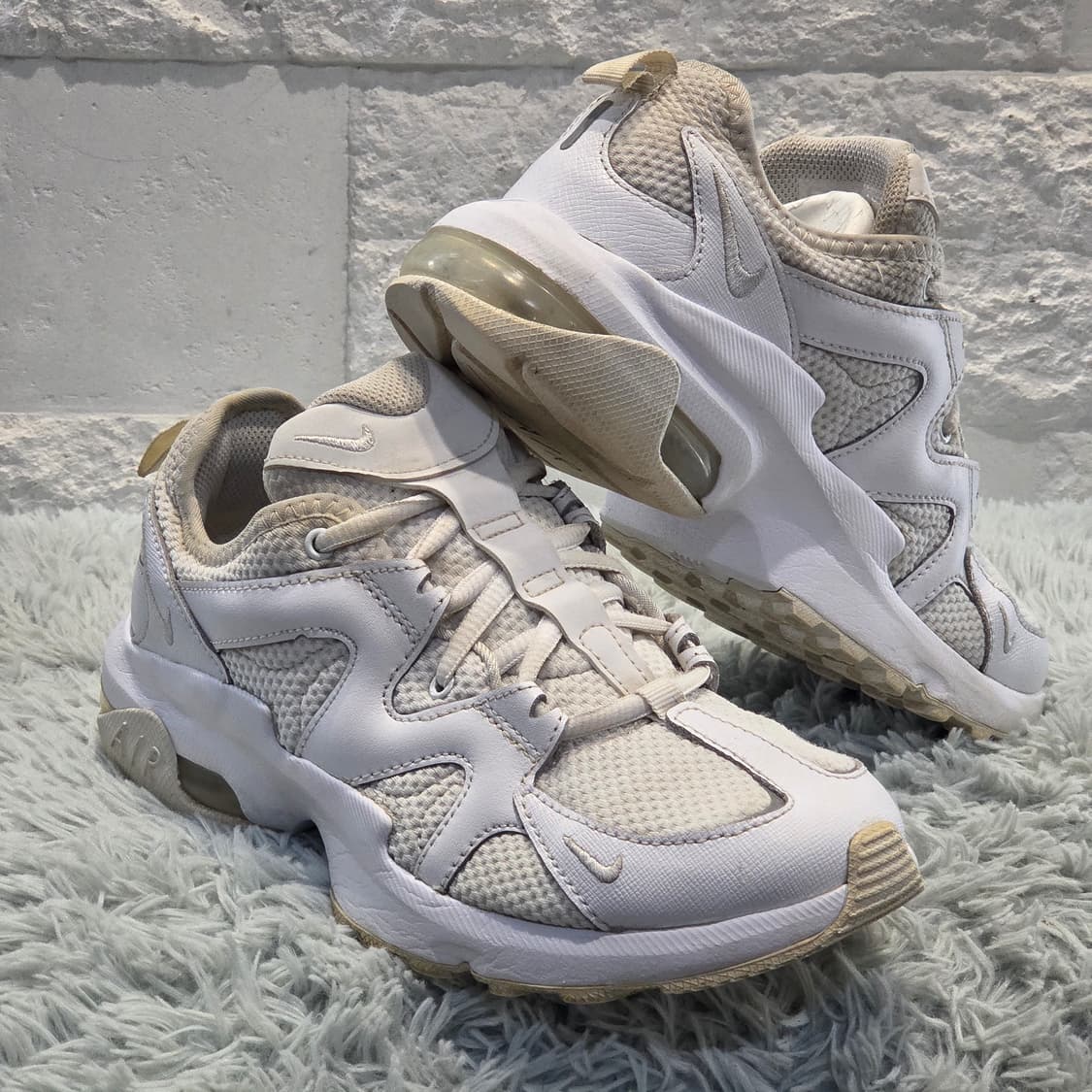 8q-14:나이키 에어맥스 그라비톤AT4404-100화이트크림(230) 상품이미지4