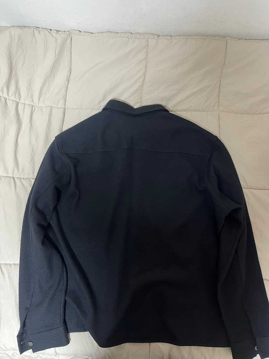 COS 남자 레귤러핏 울 오버셔츠 블랙 1102638001 상품이미지3