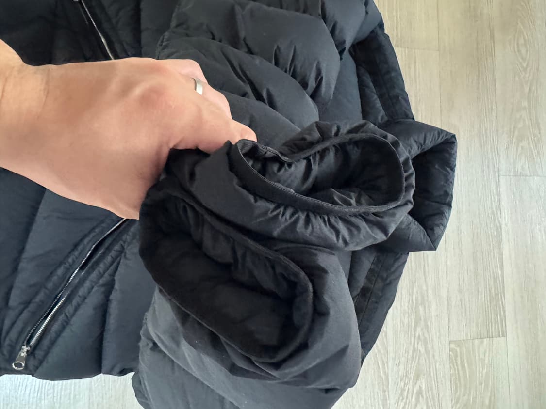 24FW XXL 블랙 스톤아일랜드 심리스 터널 패딩 상품이미지2