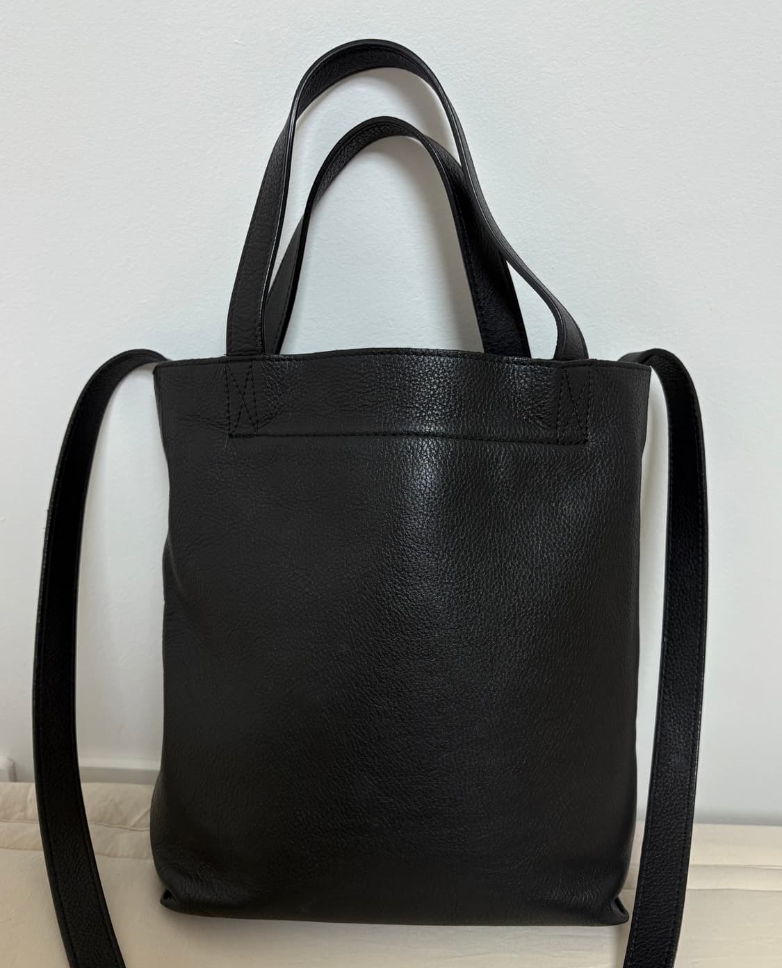 아페쎄 APC 블랙 토트 숄더 레더백  상품이미지2