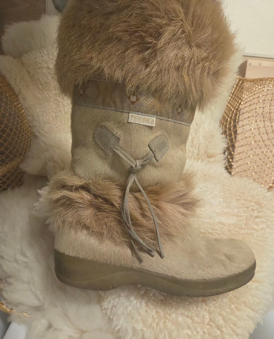 이태리 브랜드 테크니카 사의 염소가죽 털부츠 상품이미지1