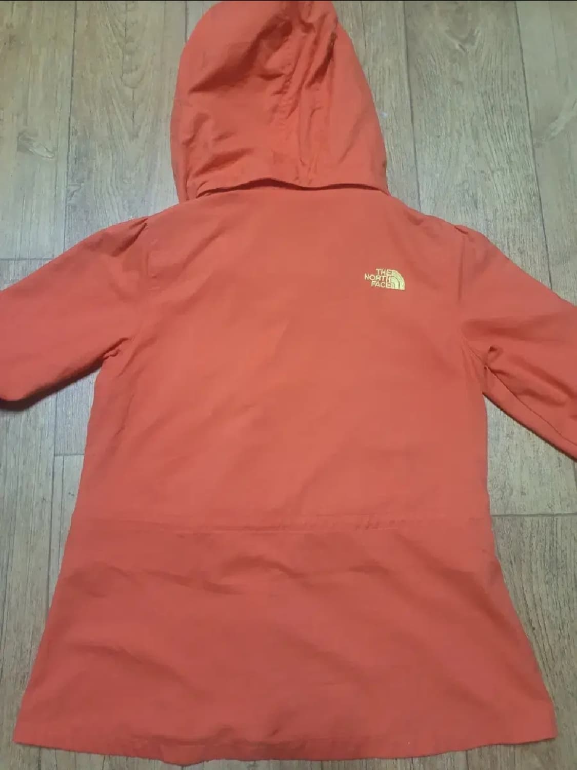 노스페이스 후드 아우터 90 사이즈입니다 상품이미지4