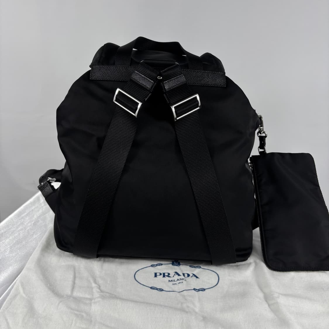 (새상품급)프라다 사피아노&리나일론 미디움 신형 백팩 상품이미지6