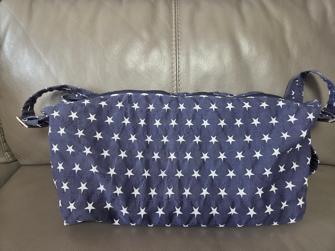 리퍼브상품) 얀시시 필로우 보트백(M) 스타 네이비 상품이미지9