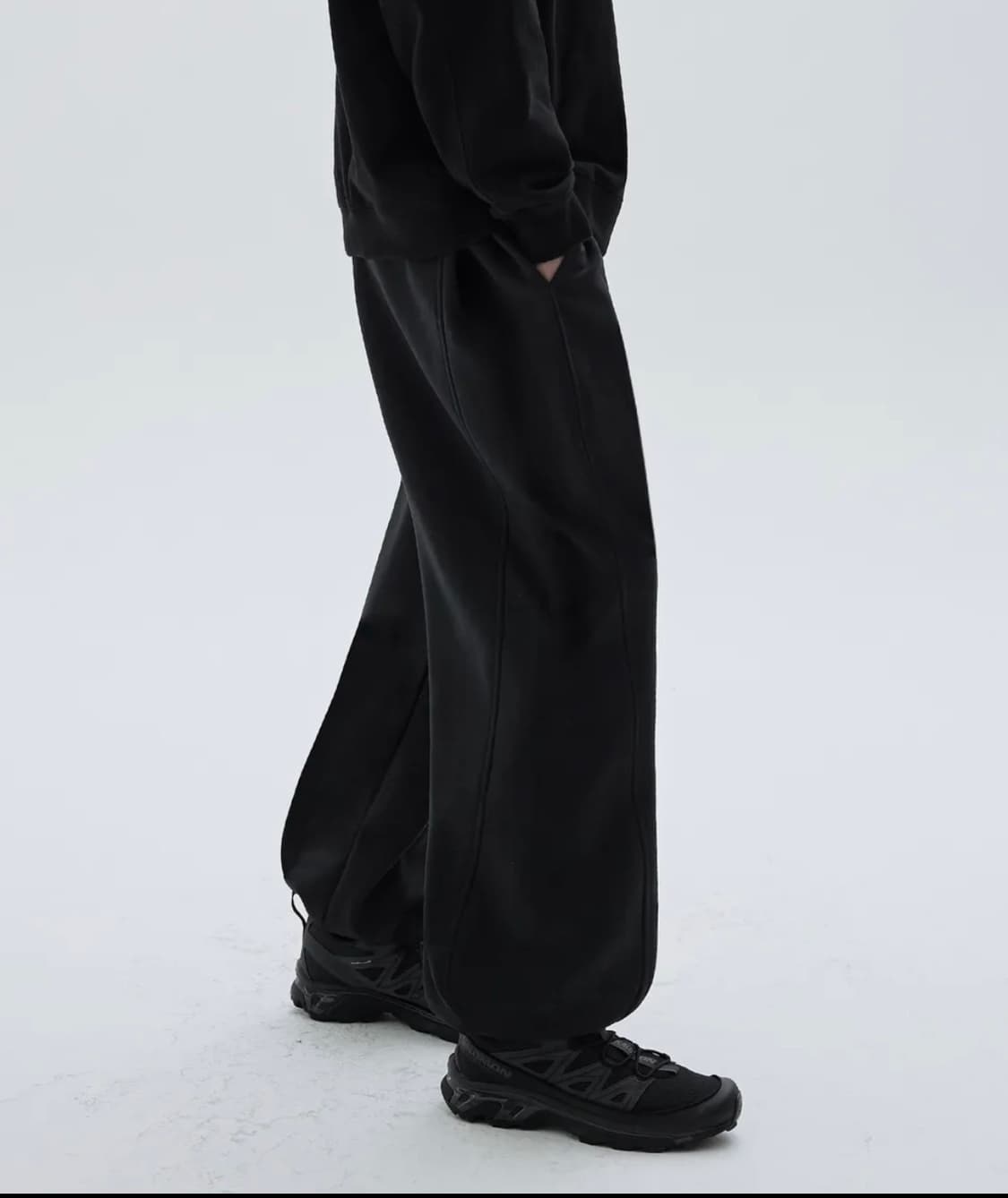 트릴리온 딥 턱 벌룬핏 스웨트 조거 팬츠 (BLACK) 상품이미지4