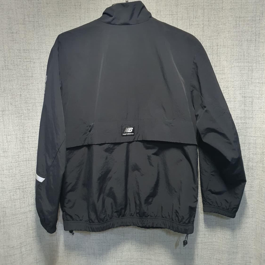 뉴발란스 웰원 바람막이 점퍼  상품이미지2