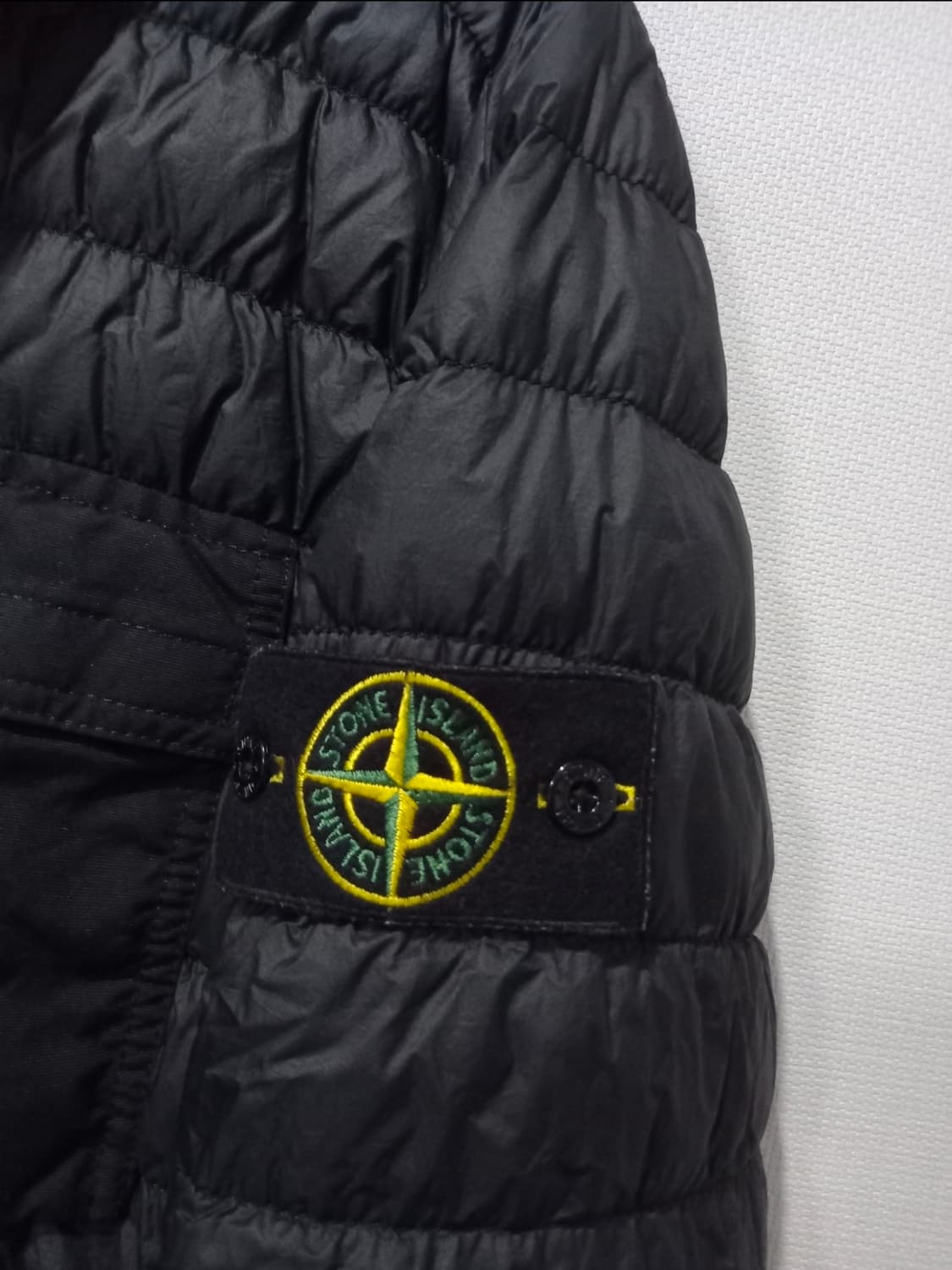 정품 스톤아일랜드 가먼트 다이드 마이크로 다운 경량패딩 95/M 상품이미지2