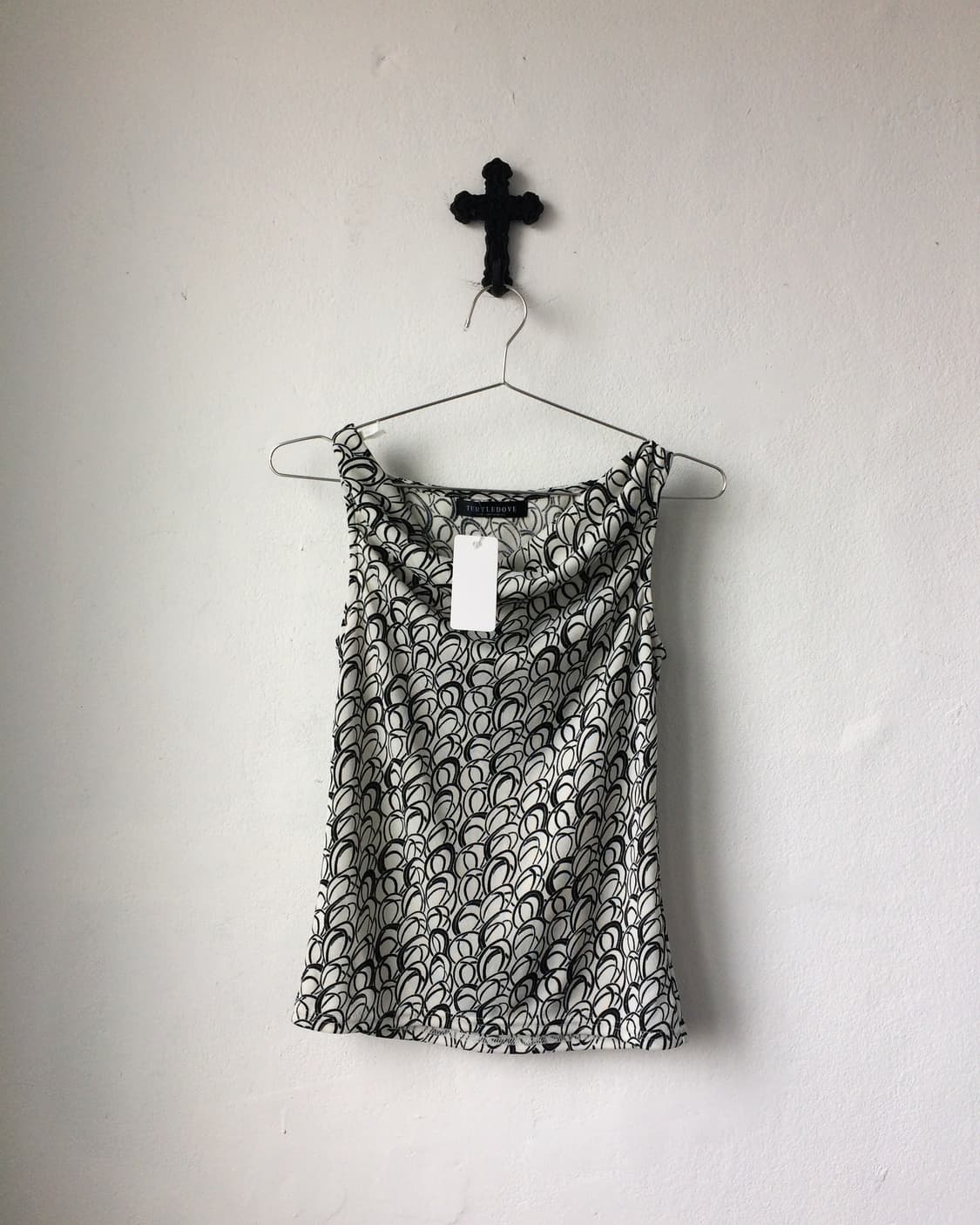Drape pattern sleeveless 상품이미지2