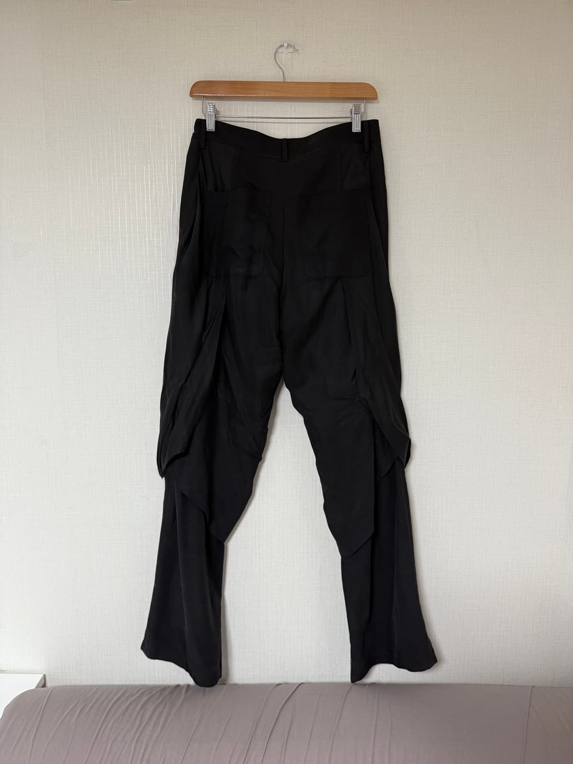 지용킴 24AW 드레이핑 팬츠 상품이미지8