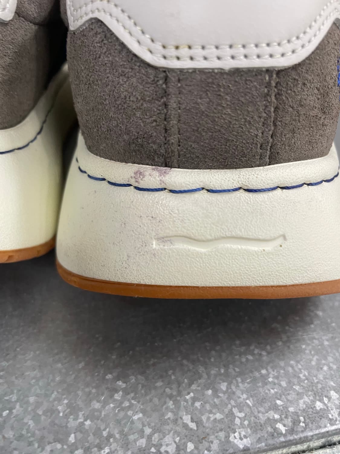 아더에러 로그 바우스 그레이 280 상품이미지7