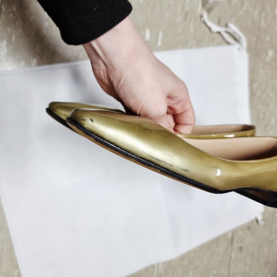 마놀로블라닉 옐로우골드 레더 플랫슈즈 단화 구두 신발 (245/37.5) 상품이미지2