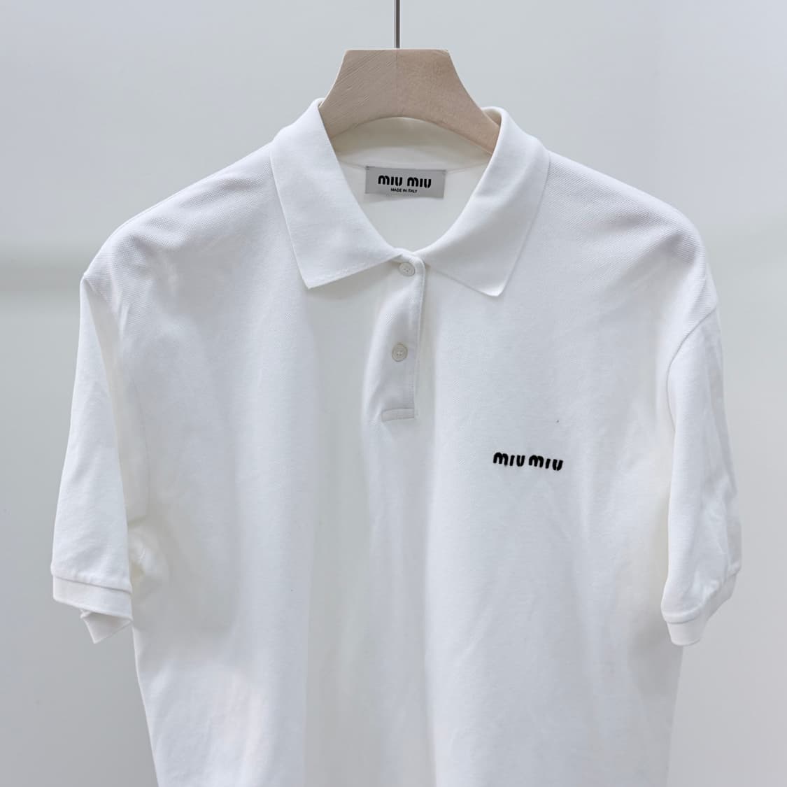 [A급/2XL] 미우미우 코튼 피게 폴로 반팔 카라티 화이트 상품이미지3