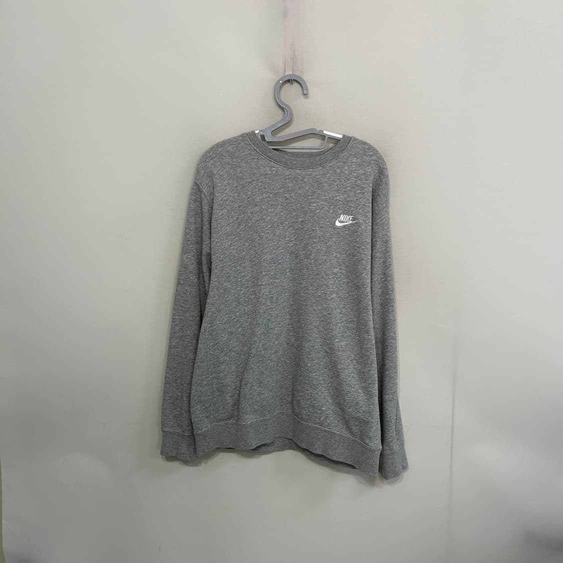 나이키 남성 맨투맨 티셔츠 100 그레이 상품이미지1