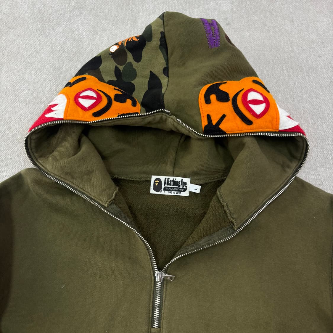 100 베이프 타이거 카키 반집업 후드티 상품이미지2