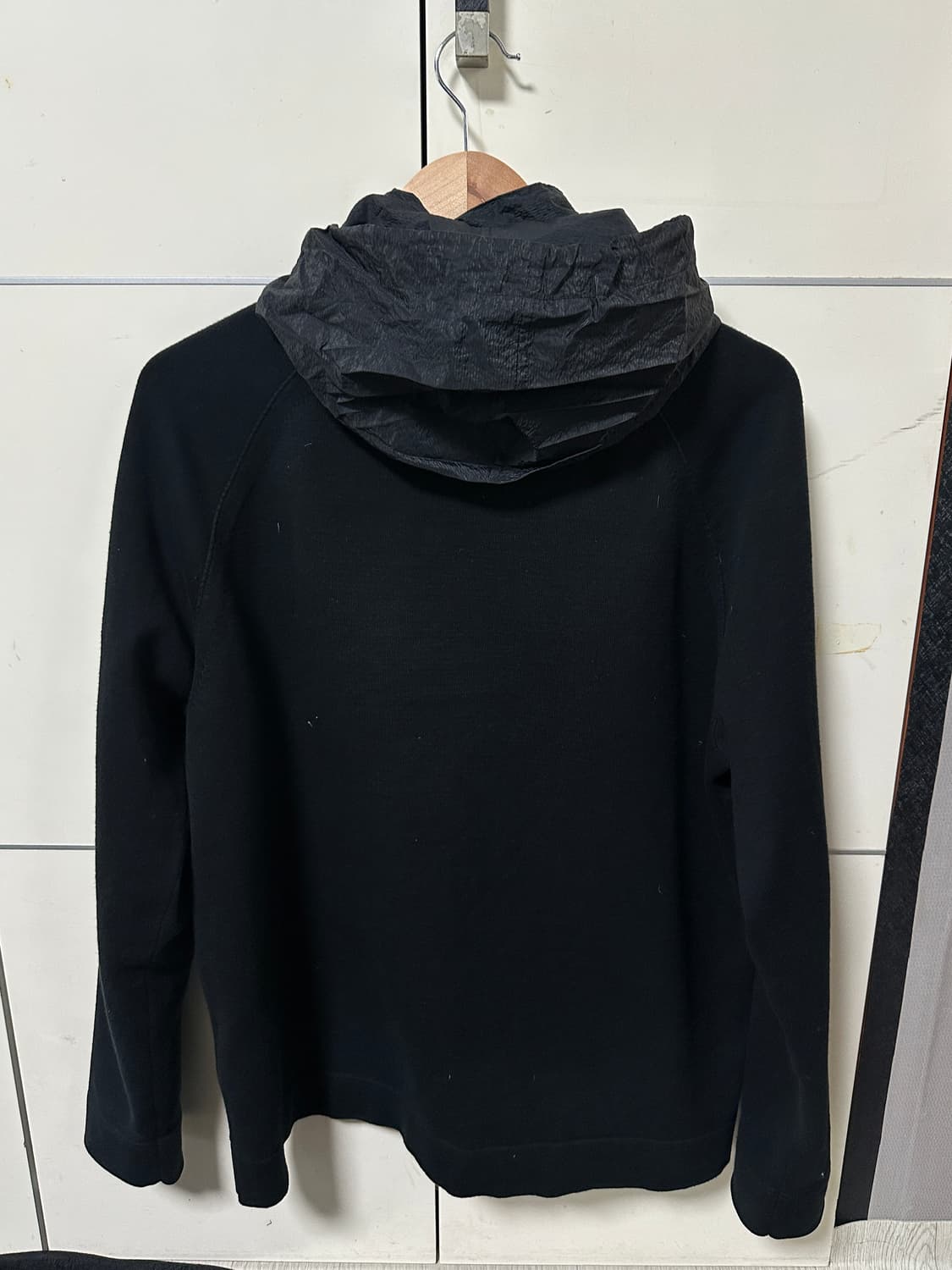 (백화점판)스톤아일랜드 후드 니트집업 블랙 XL 상품이미지6