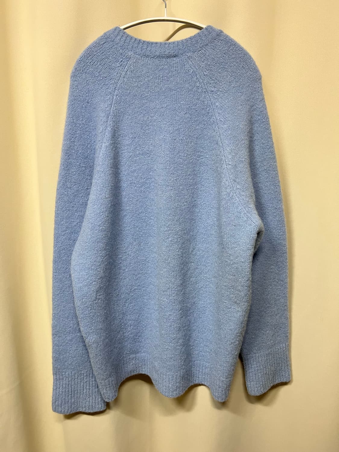 아워레가시 브이넥 레글런 퍼지 베이비 블루 알파카 니트 50 상품이미지3