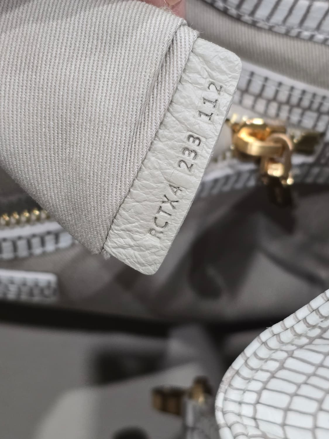 쿠론 토트백 화이트 패턴 상품이미지9