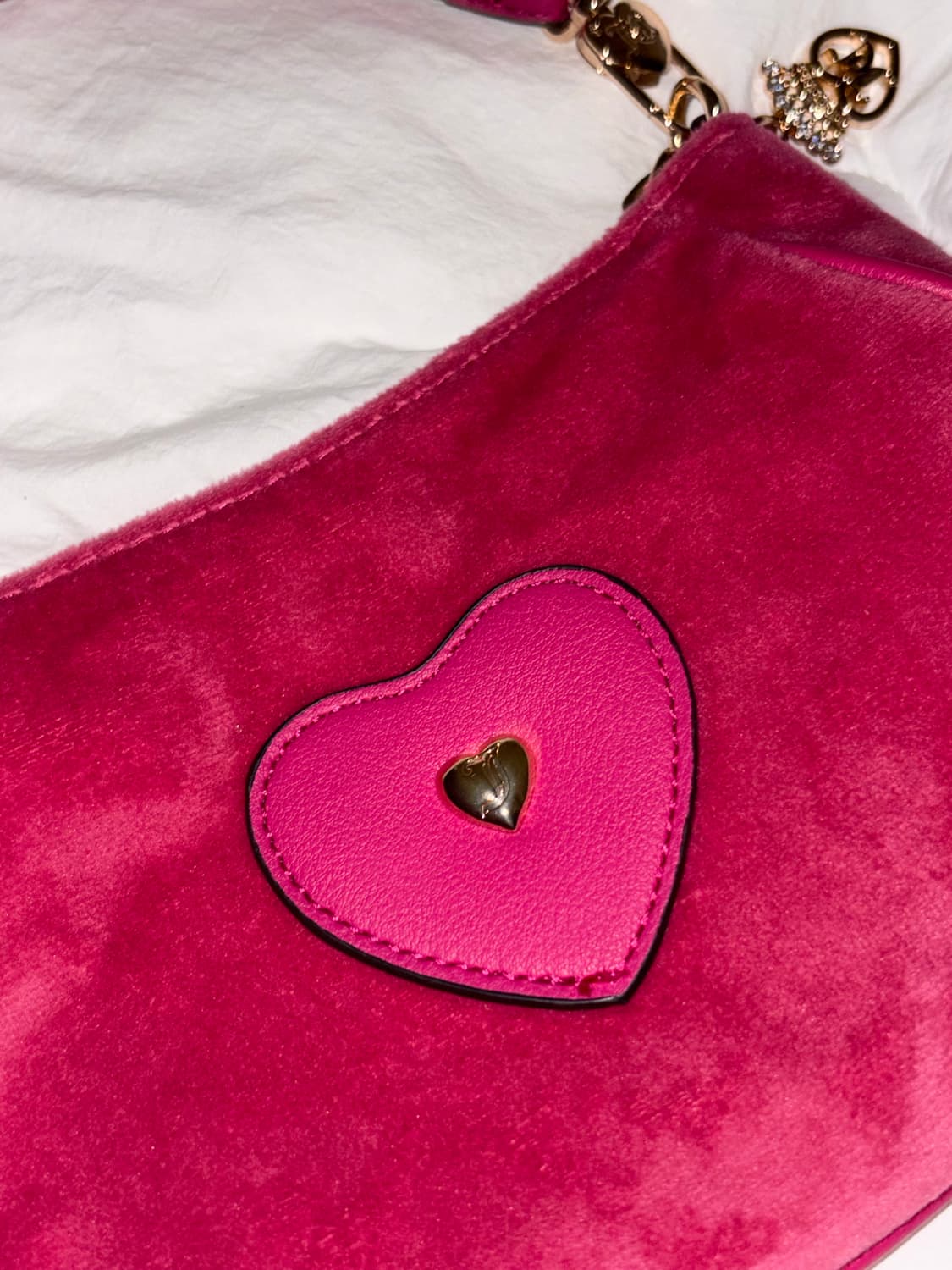쥬시꾸띄르 하트로고 벨벳 숄더백 상품이미지4