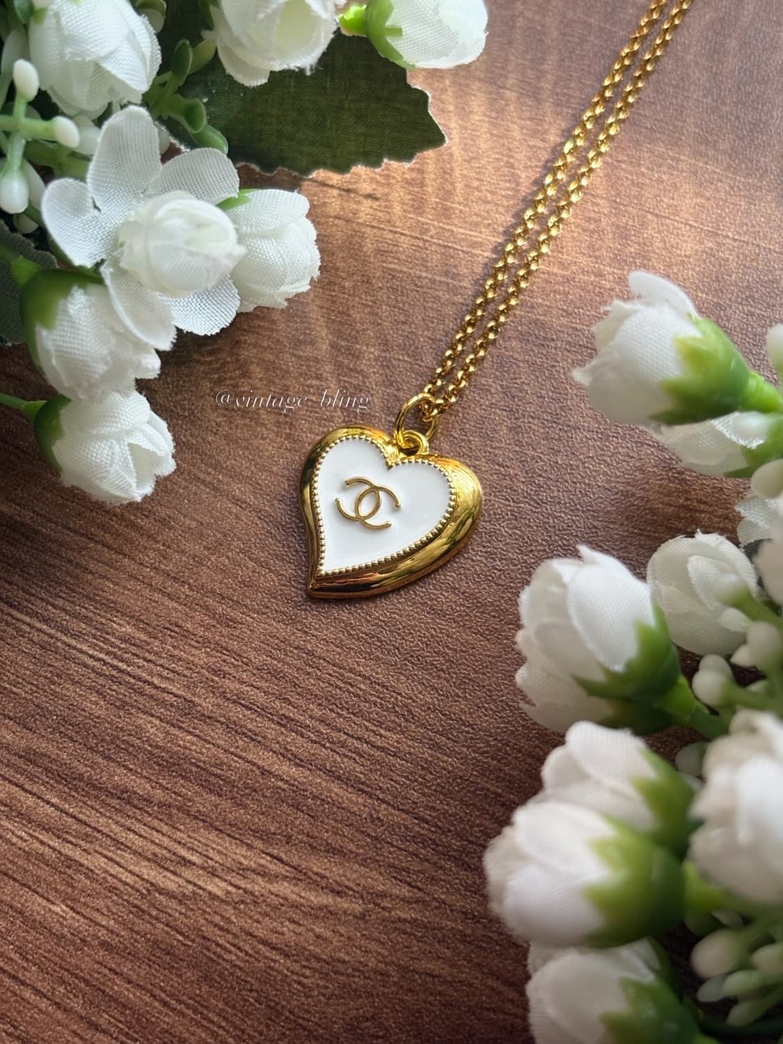 화이트) 샤넬 골드 하트 목걸이 상품이미지1