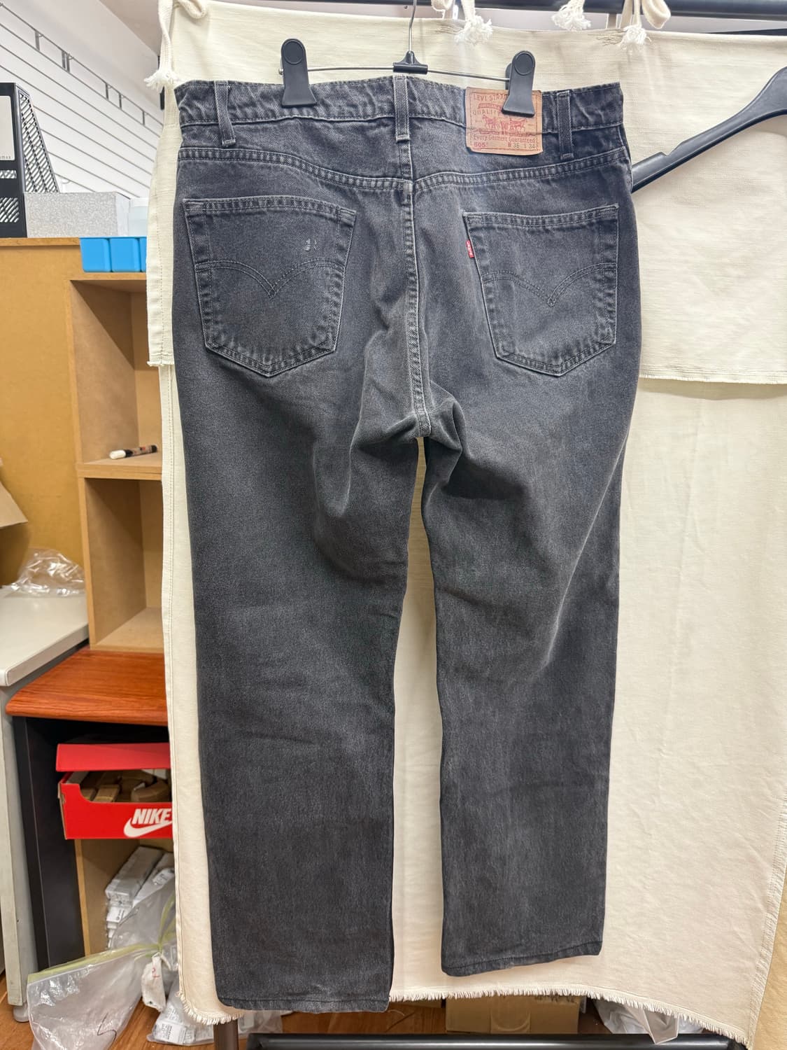 90’s 리바이스 블랙 505 팝니다. 상품이미지2