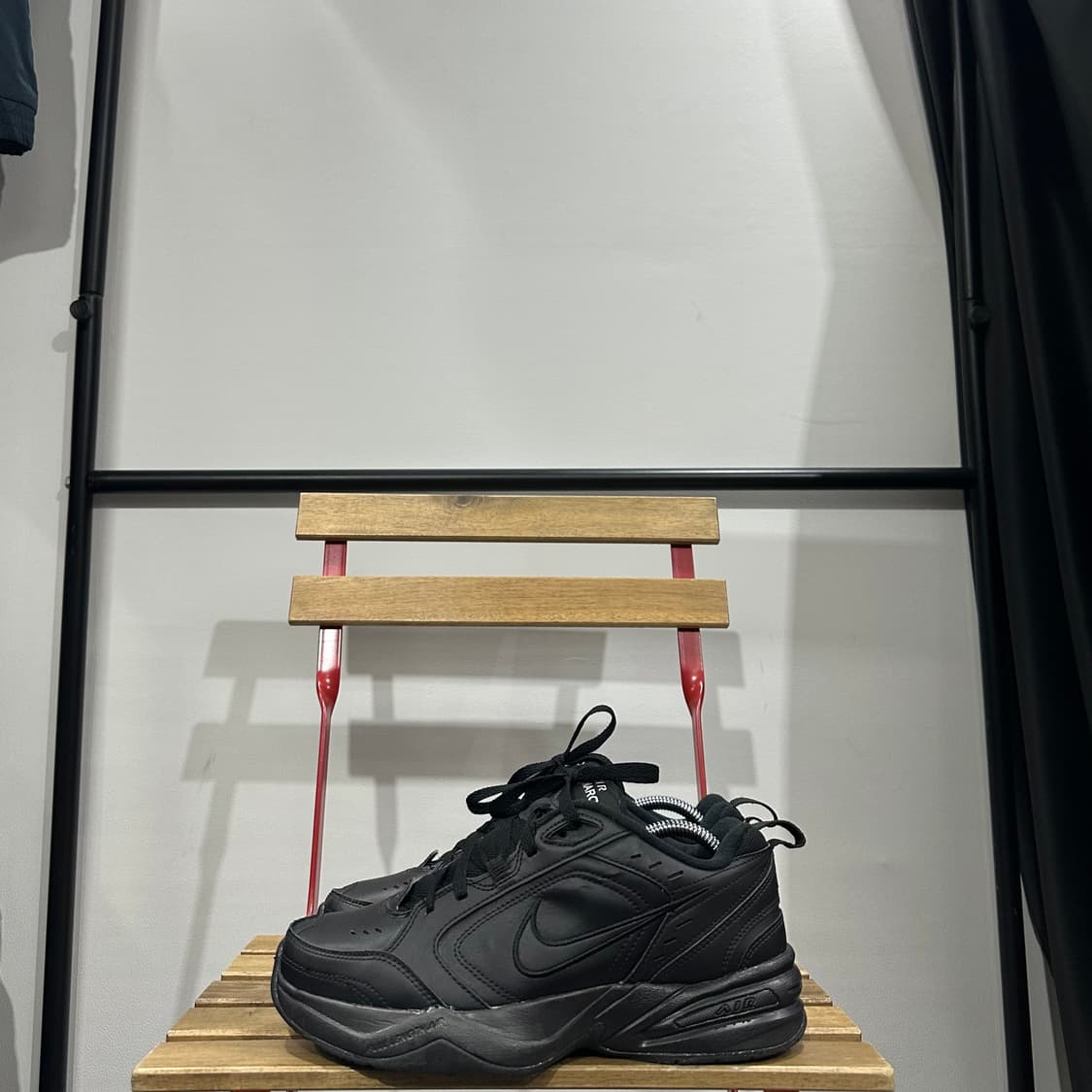 265) 나이키 운동화 남성 남자 신발 에어 모나크 블랙 상품이미지3