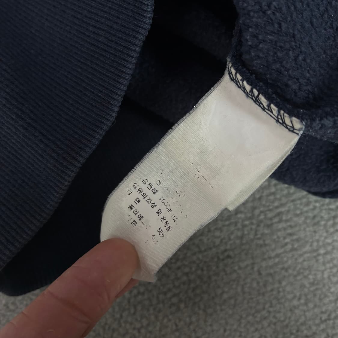 CP컴퍼니 네이비 맨투맨 정품 L 상품이미지5