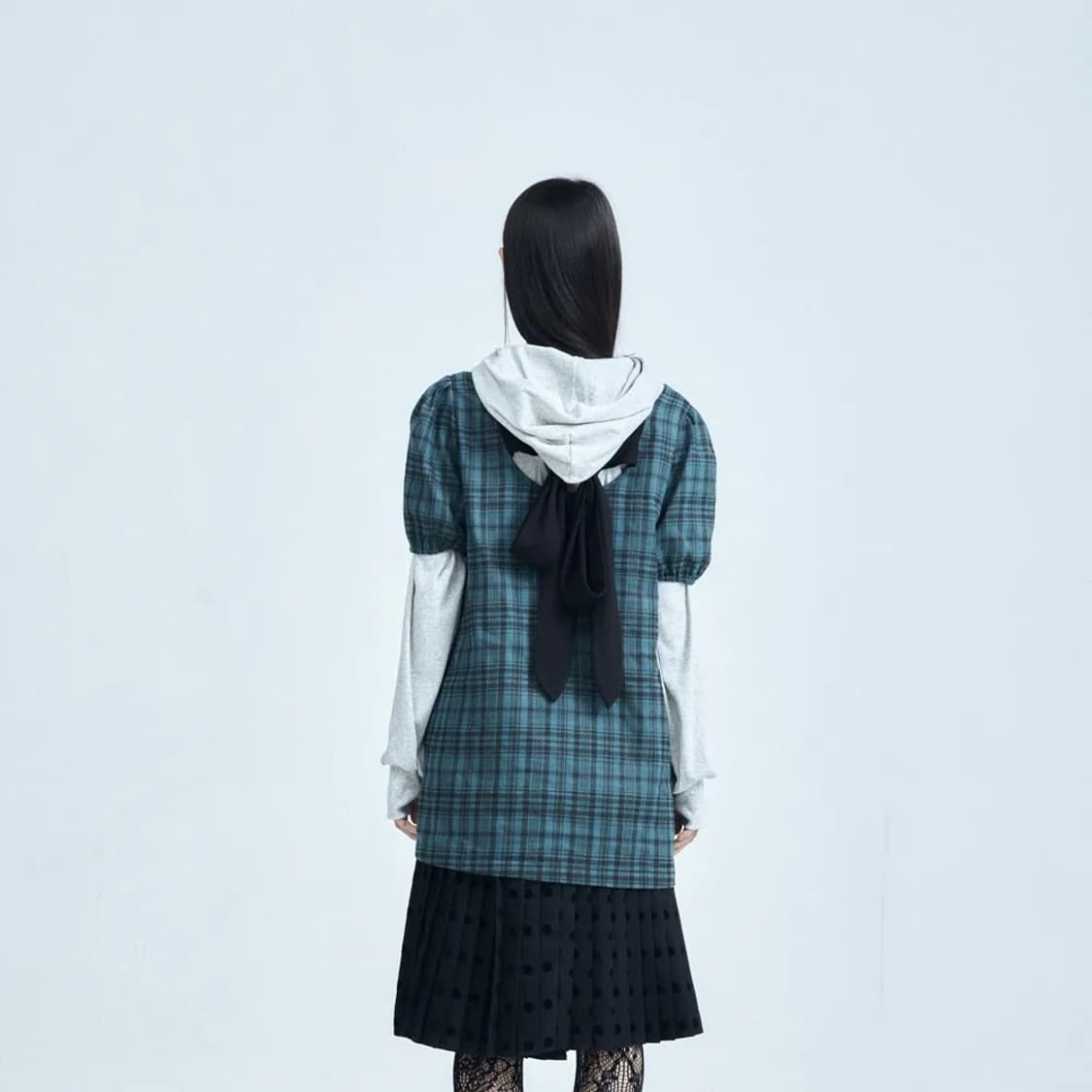 콜로신스 블랙 타이 블라우스 틸 체크 상품이미지2