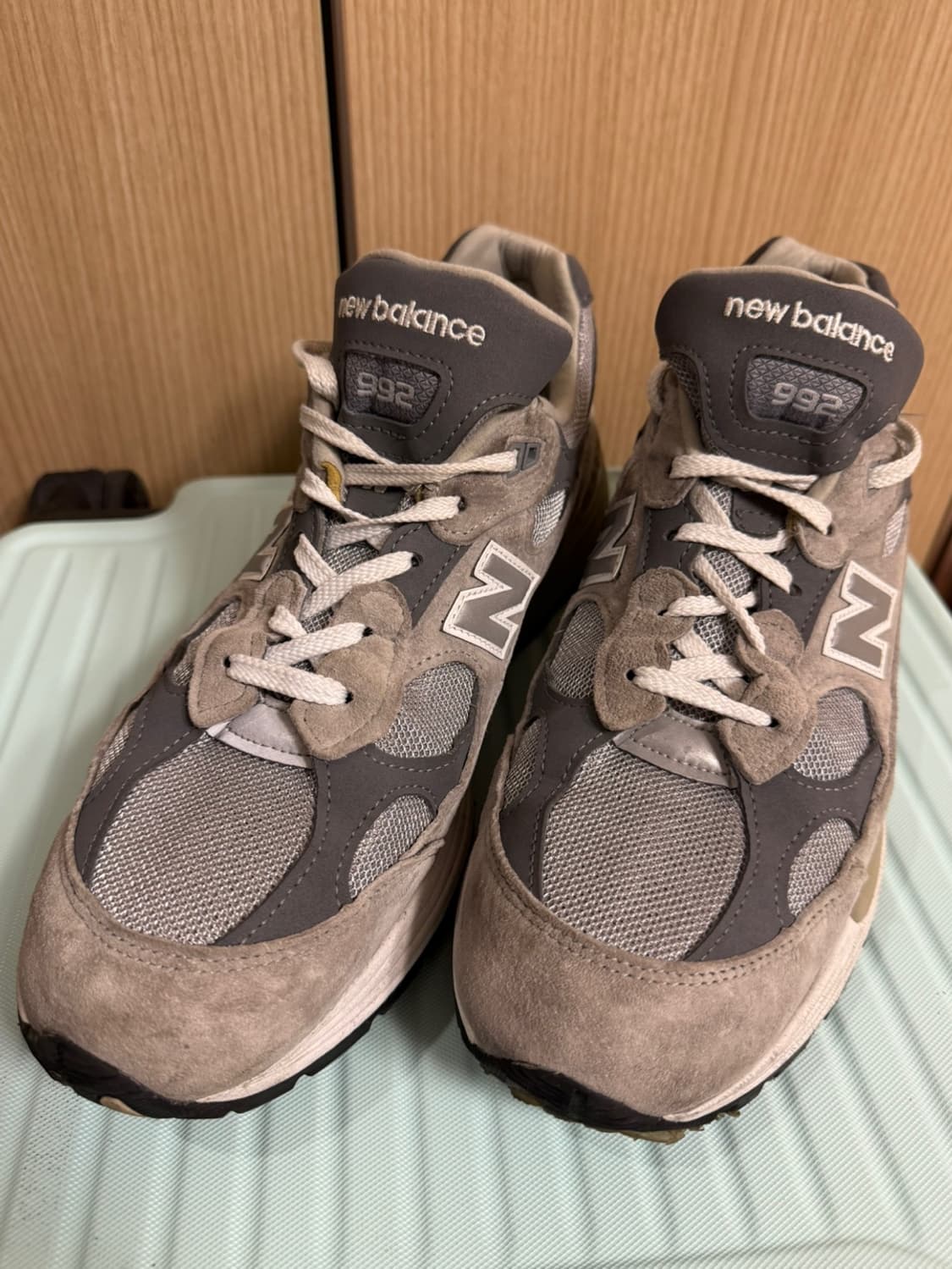 뉴발란스 992 285 판매합니다  상품이미지1