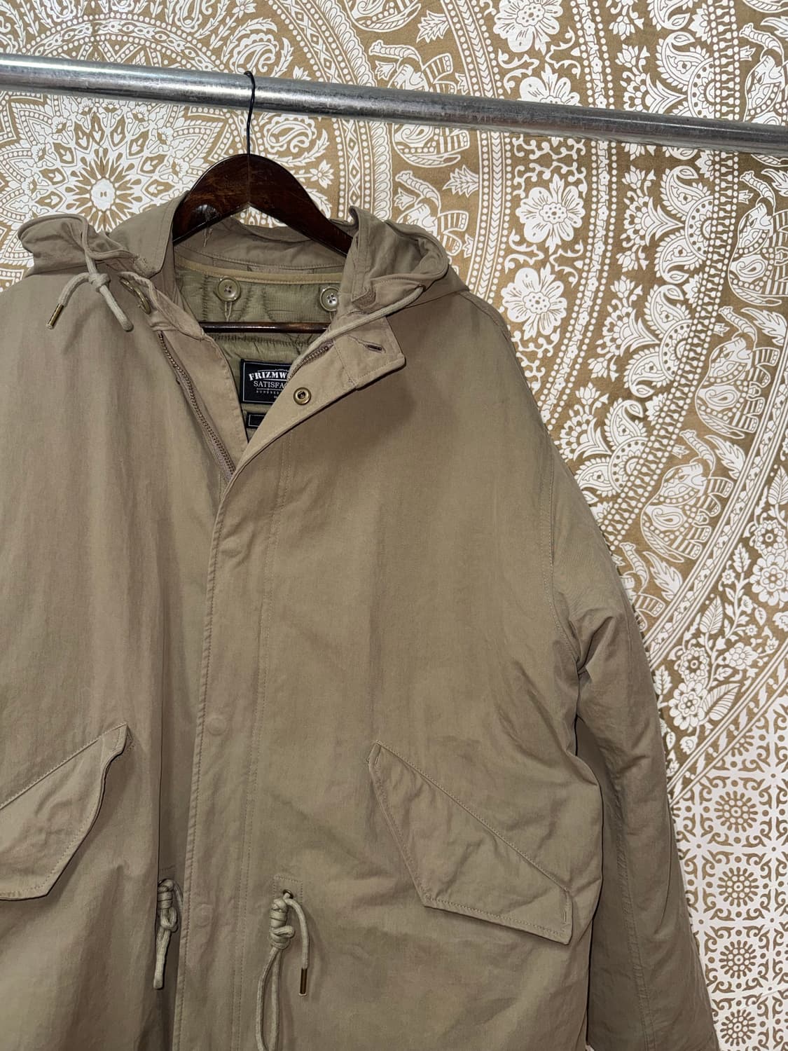 프리즘웍스 누빔 패디드 피쉬테일 야상 점퍼  상품이미지4