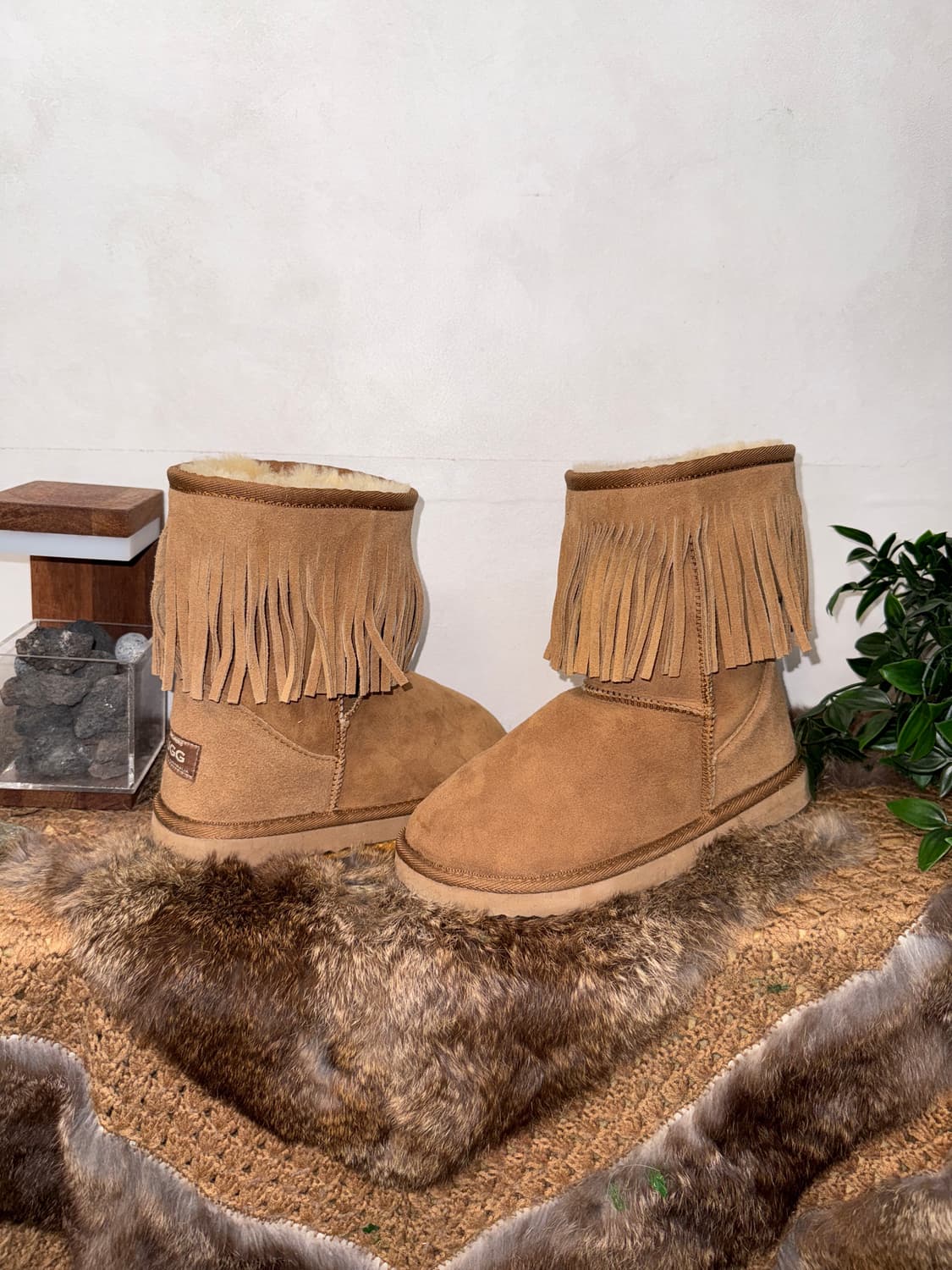 UGG Since 1974 Tribal Mid Boots  상품이미지1