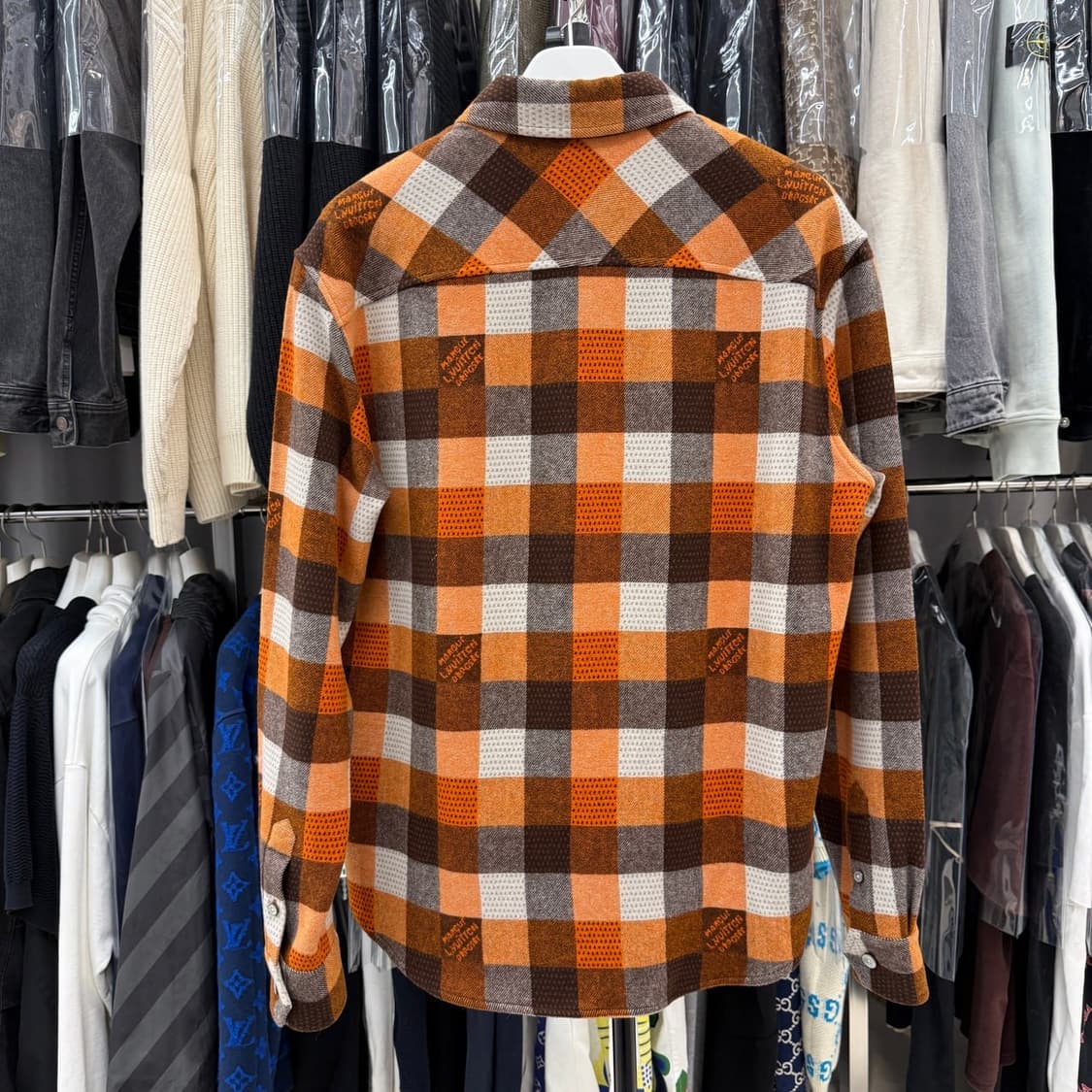 [리오브전포점] 24FW 루이비통 버튼 다운 롱 슬리브드 플란넬 셔츠 상품이미지2