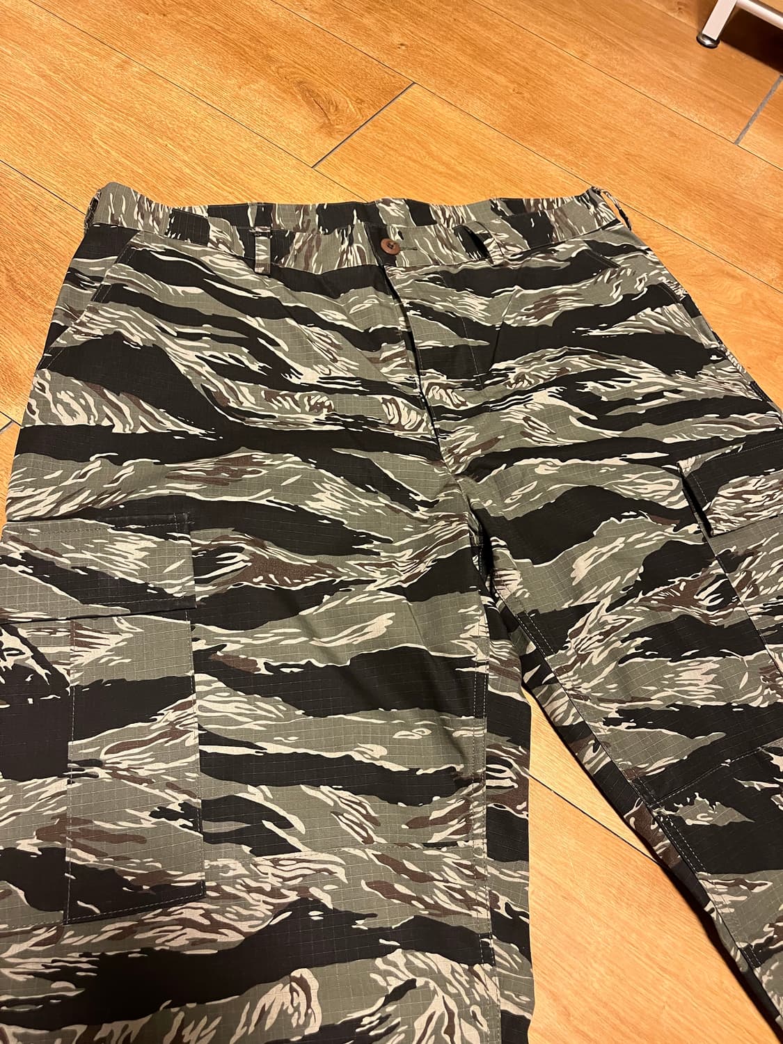 배드포드 타이거 카모팬츠 라지 상품이미지2