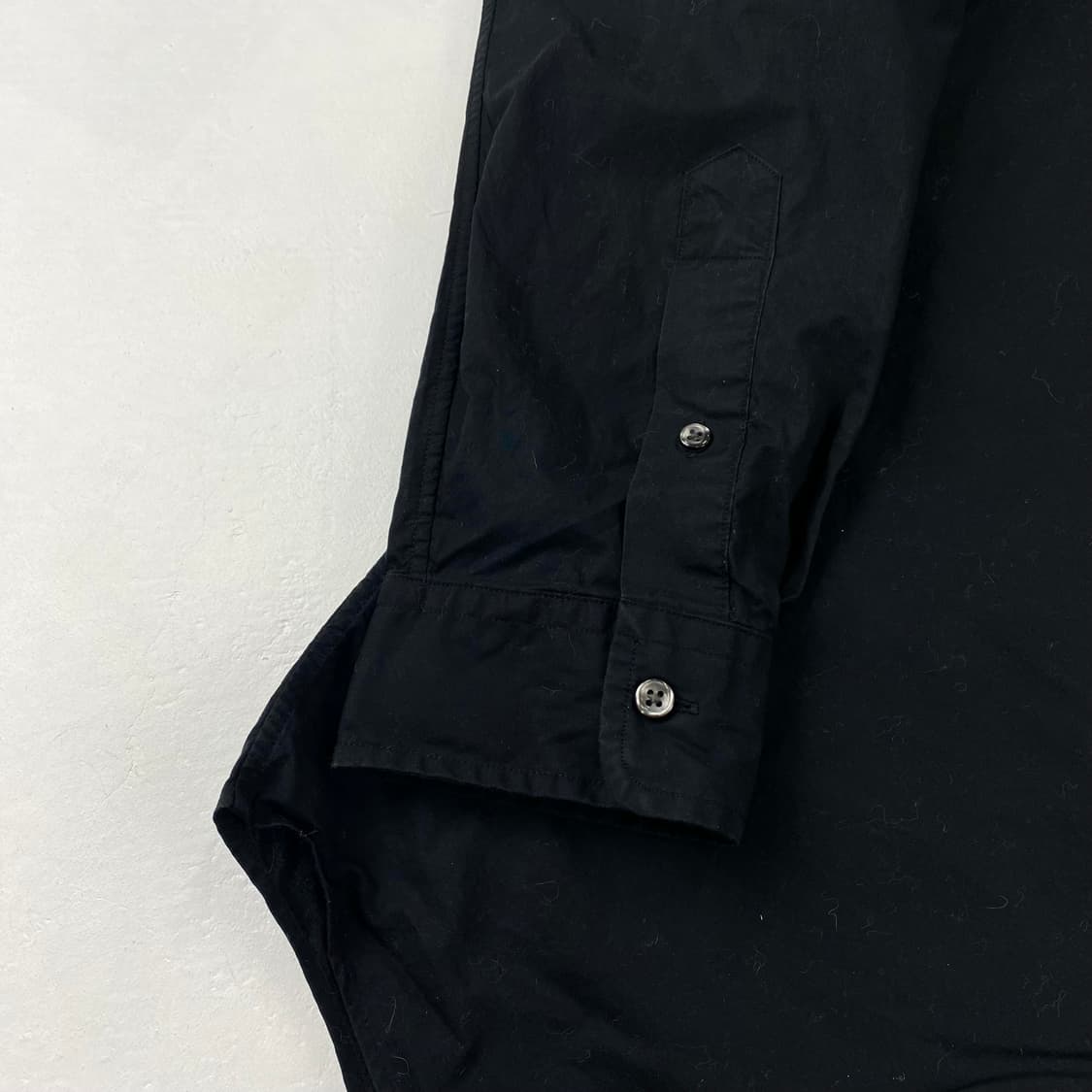 폴로 신형 블랙 미니멀 솔리드 셔츠 (100) 상품이미지3