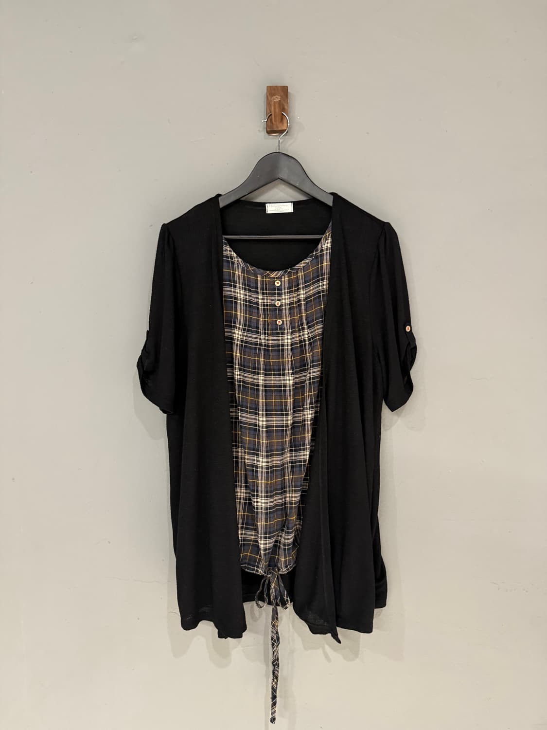 check pattern layered detail top  상품이미지5