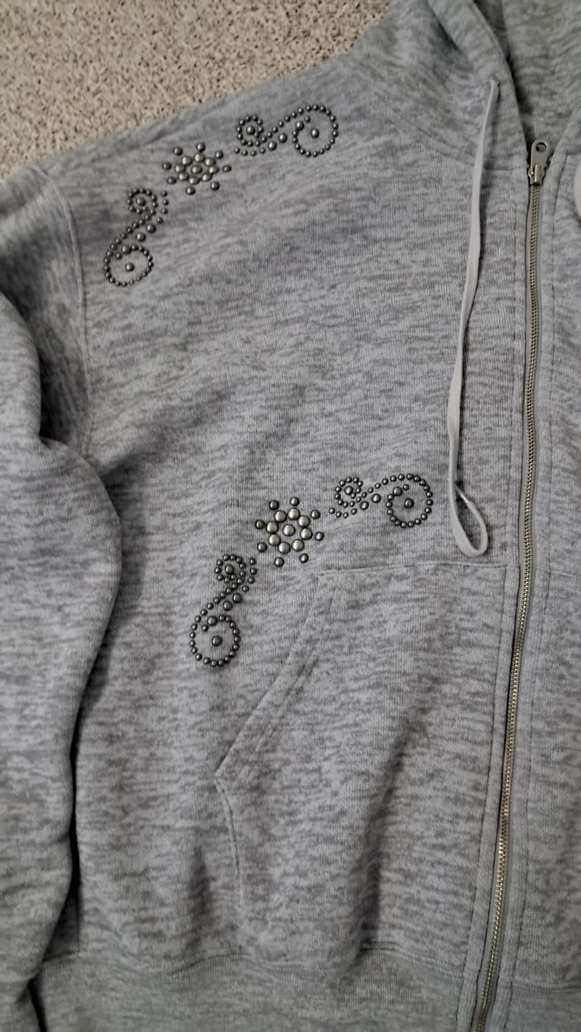 폴리수엠 스터드 후드집업 상품이미지3