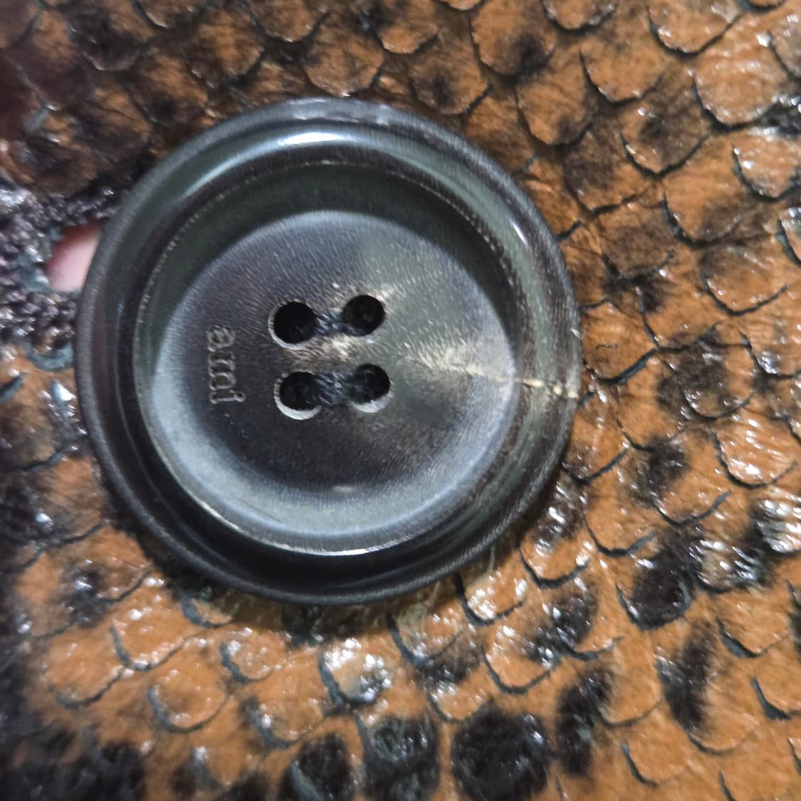 아미 스네이크 가죽 롱 코트 상품이미지5