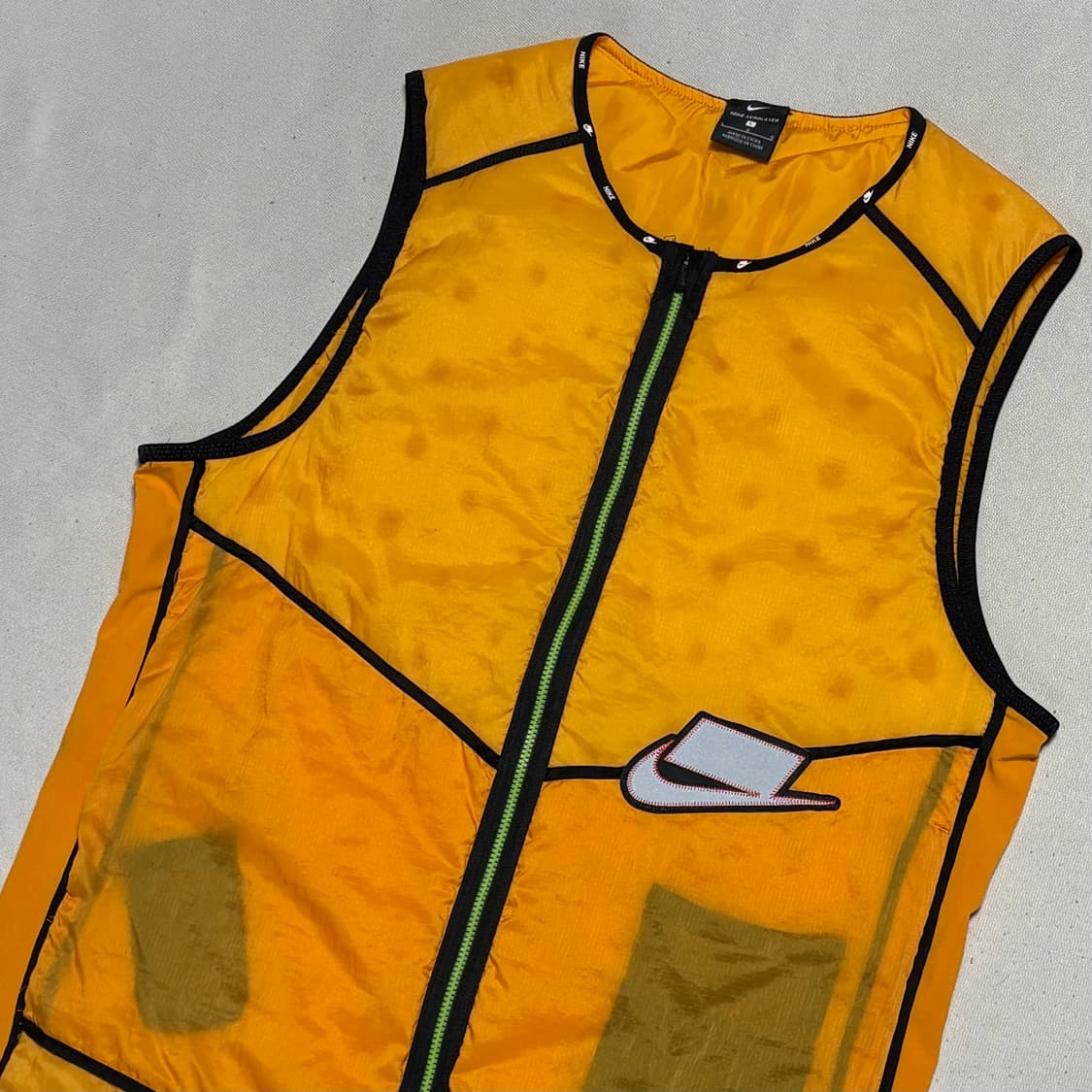 L 나이키 에어로레이어 옐로우 베스트 상품이미지1