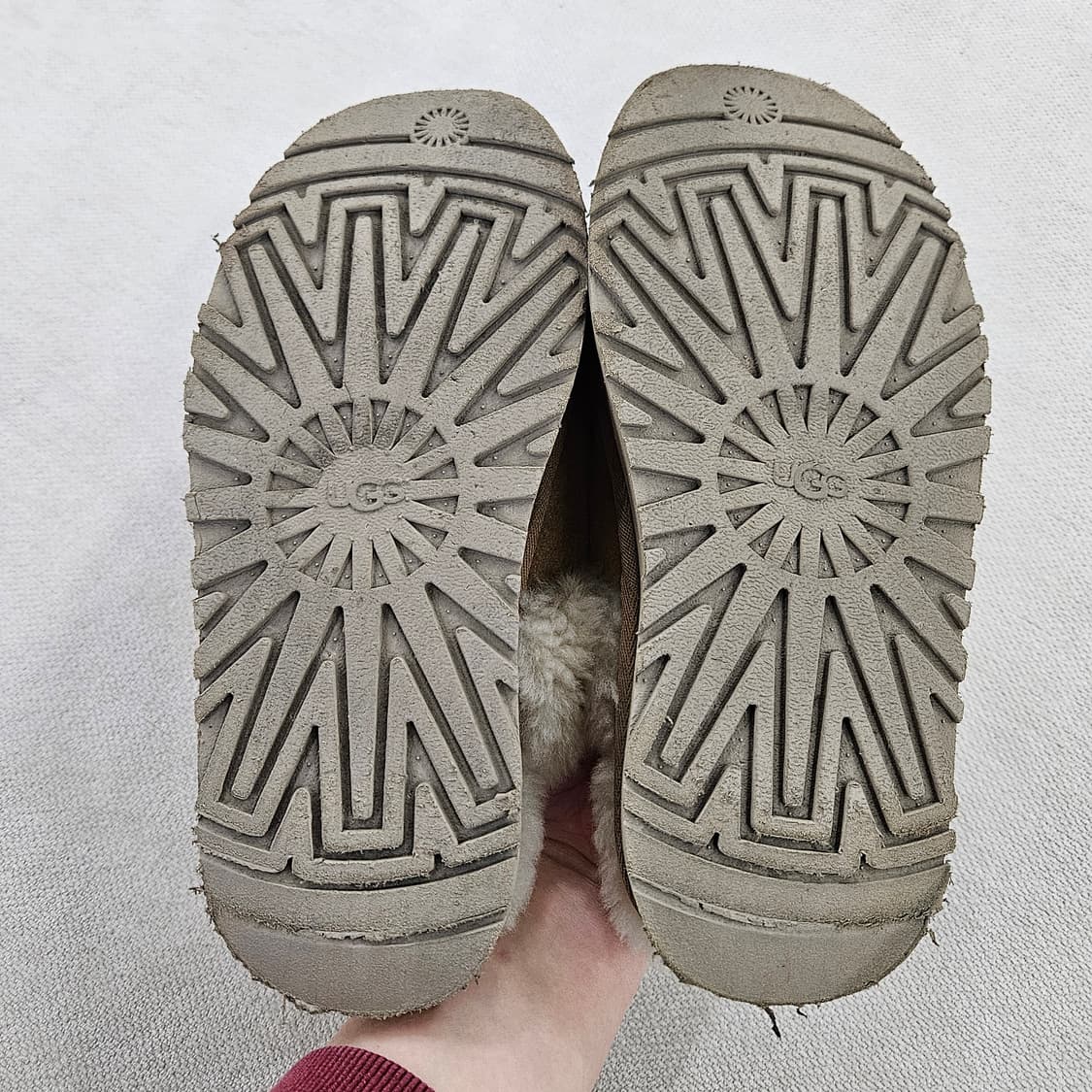 [6] UGG 디스케트 슬리퍼 체스트넛 0121Y2 상품이미지7