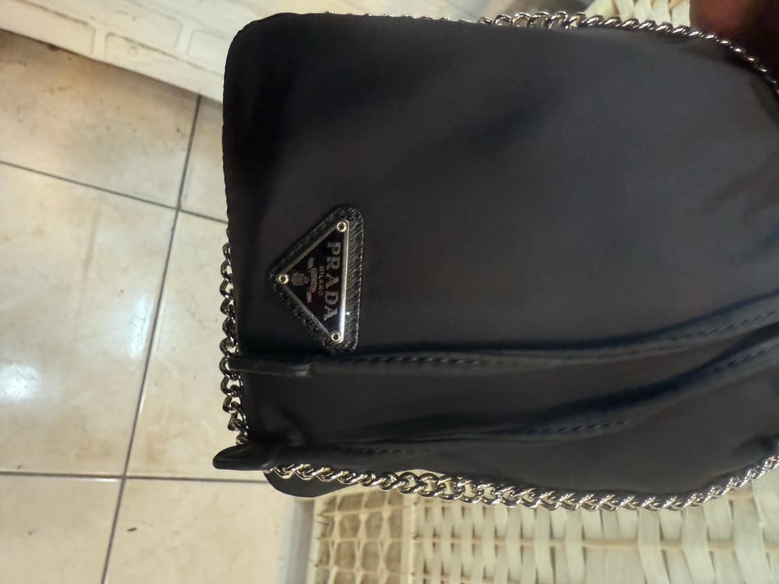 정품 프라다 나일론 파우치 버킷백 팝니다 상품이미지2