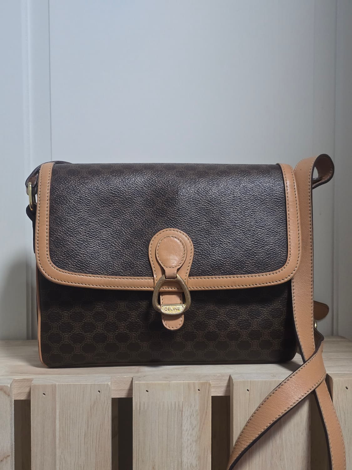Celine 셀린느 마카담 크로스백 상품이미지1