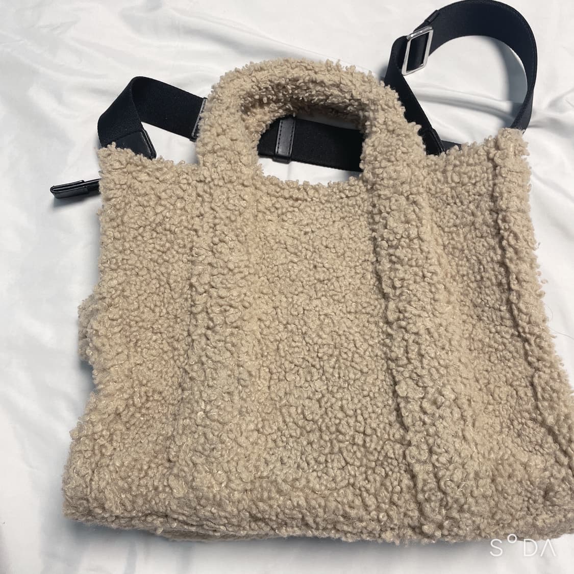 마크제이콥스 테디 토트백 베이지 상품이미지8