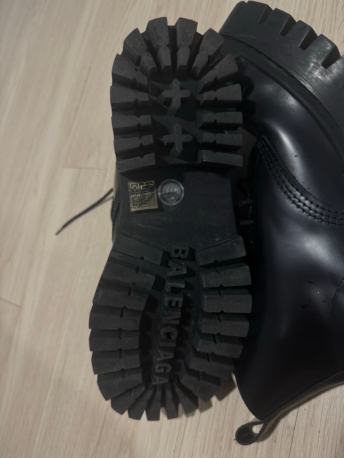 Balenciaga 상품이미지4