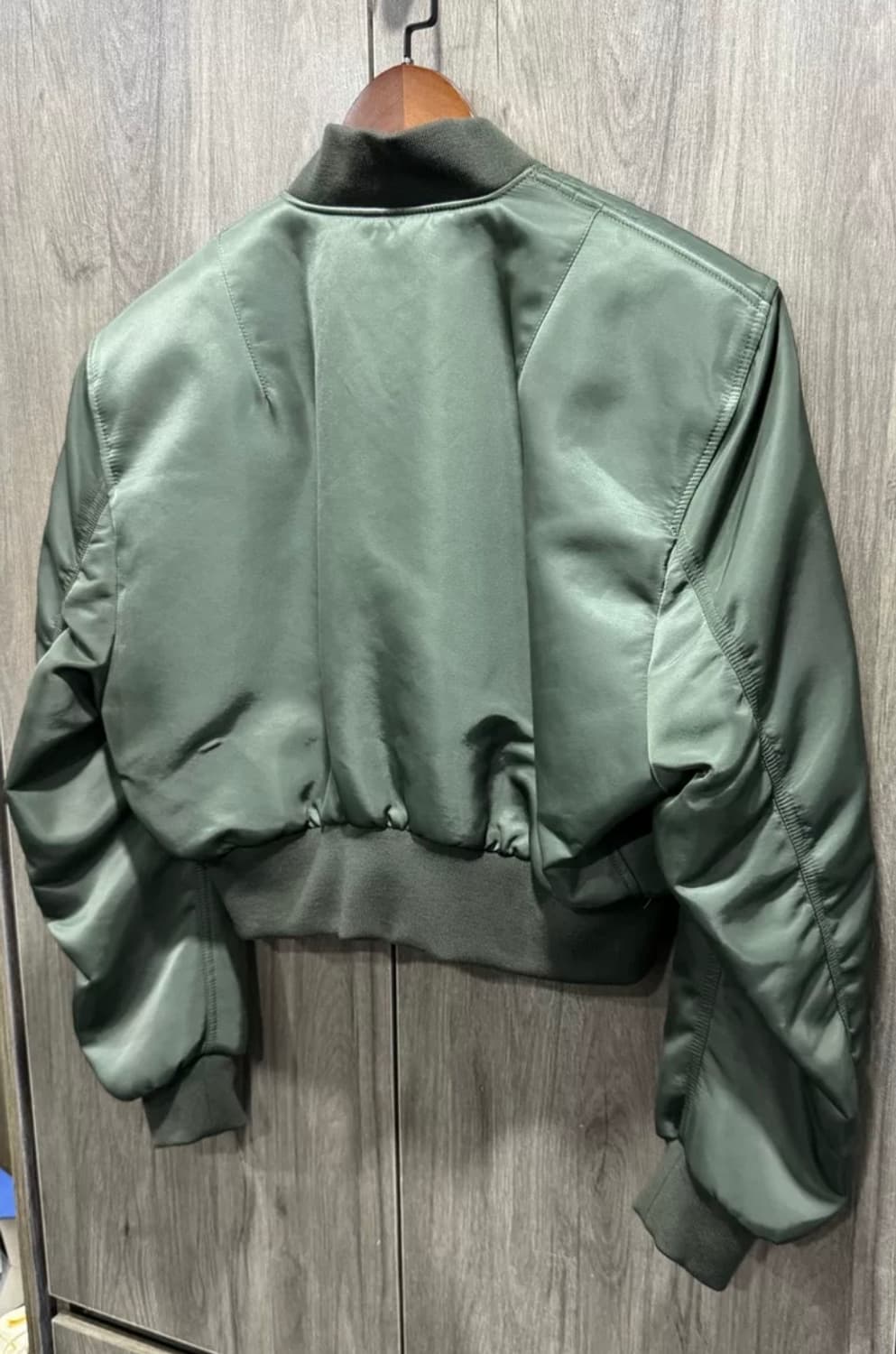 [S] 발렌시아가 17ss 크롭 봄버 자켓 상품이미지5