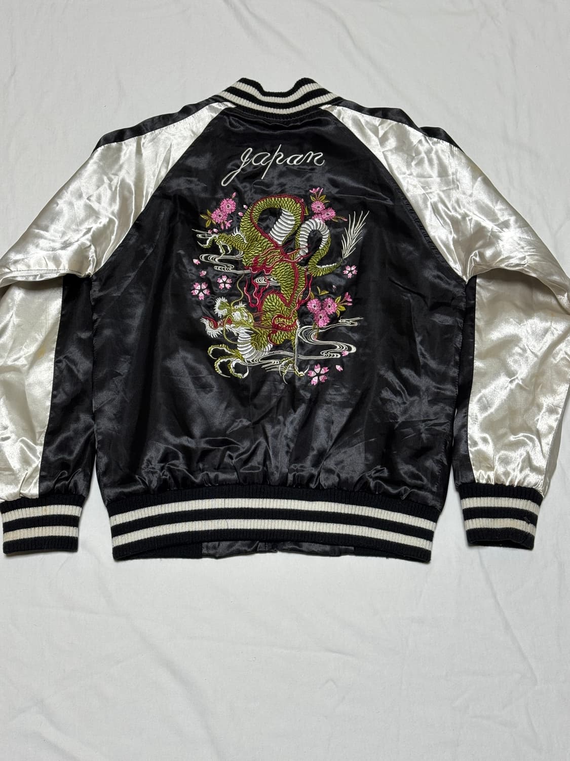 드래곤 엠브로이드 빈티지 스카잔 상품이미지1