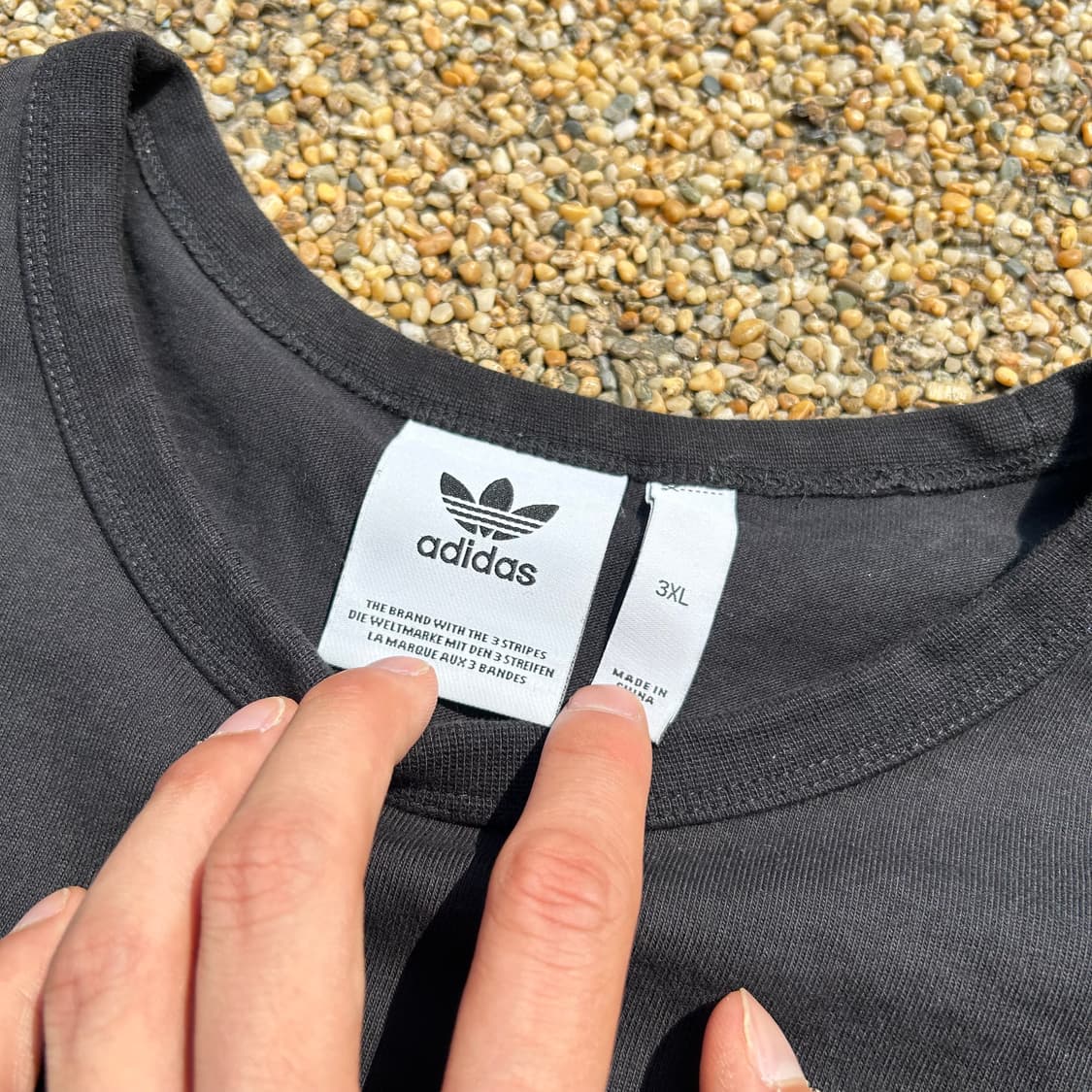 아디다스(ADIDAS) 블랙 반팔티 상품이미지4
