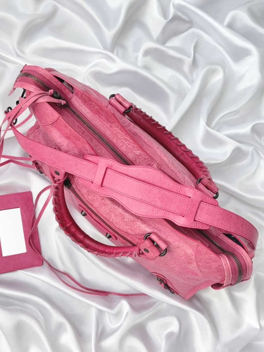 발렌시아가 모터백 상품이미지9